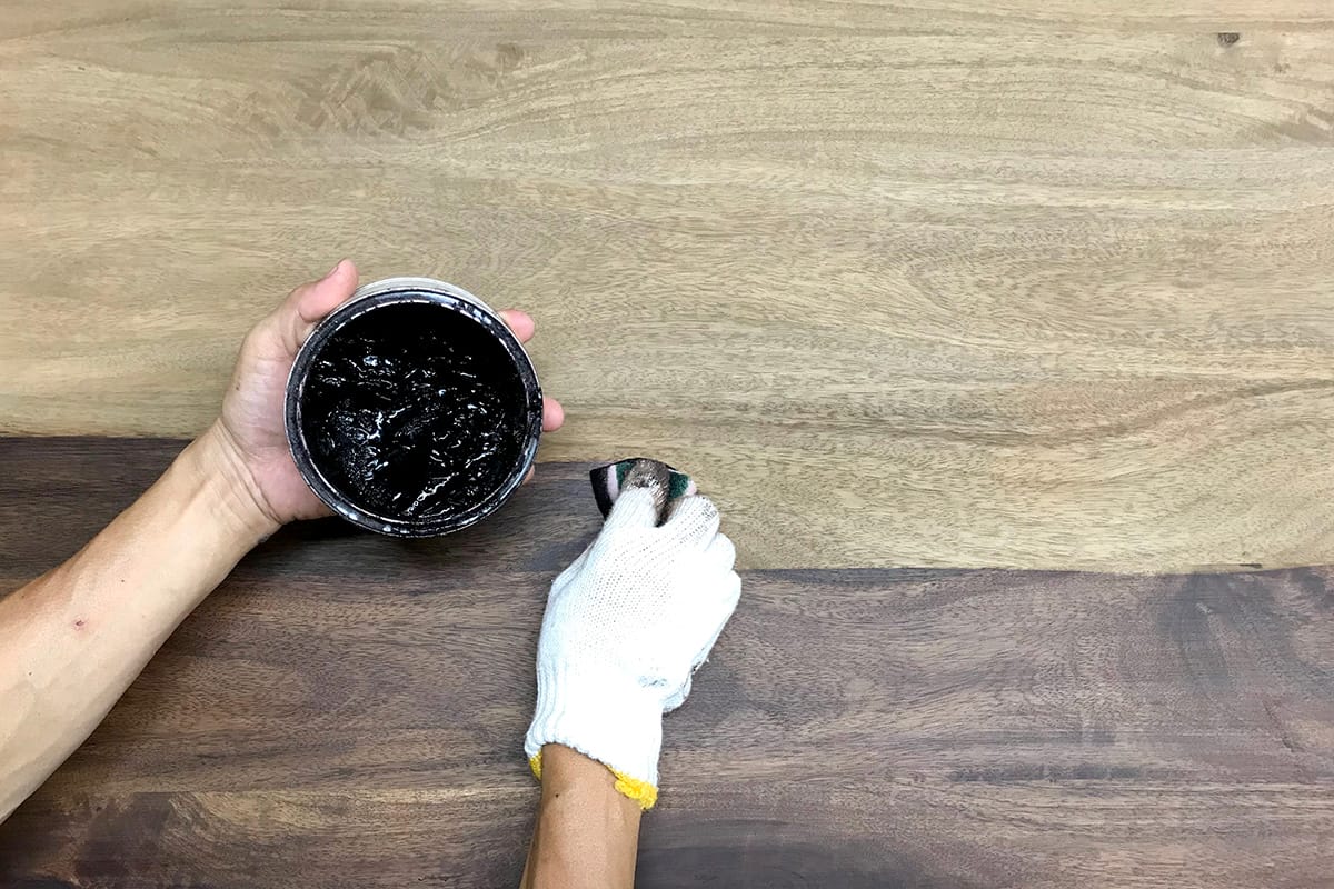 再塗装でダークカラーの家具へ | THE PENNY WISE Antique ザ