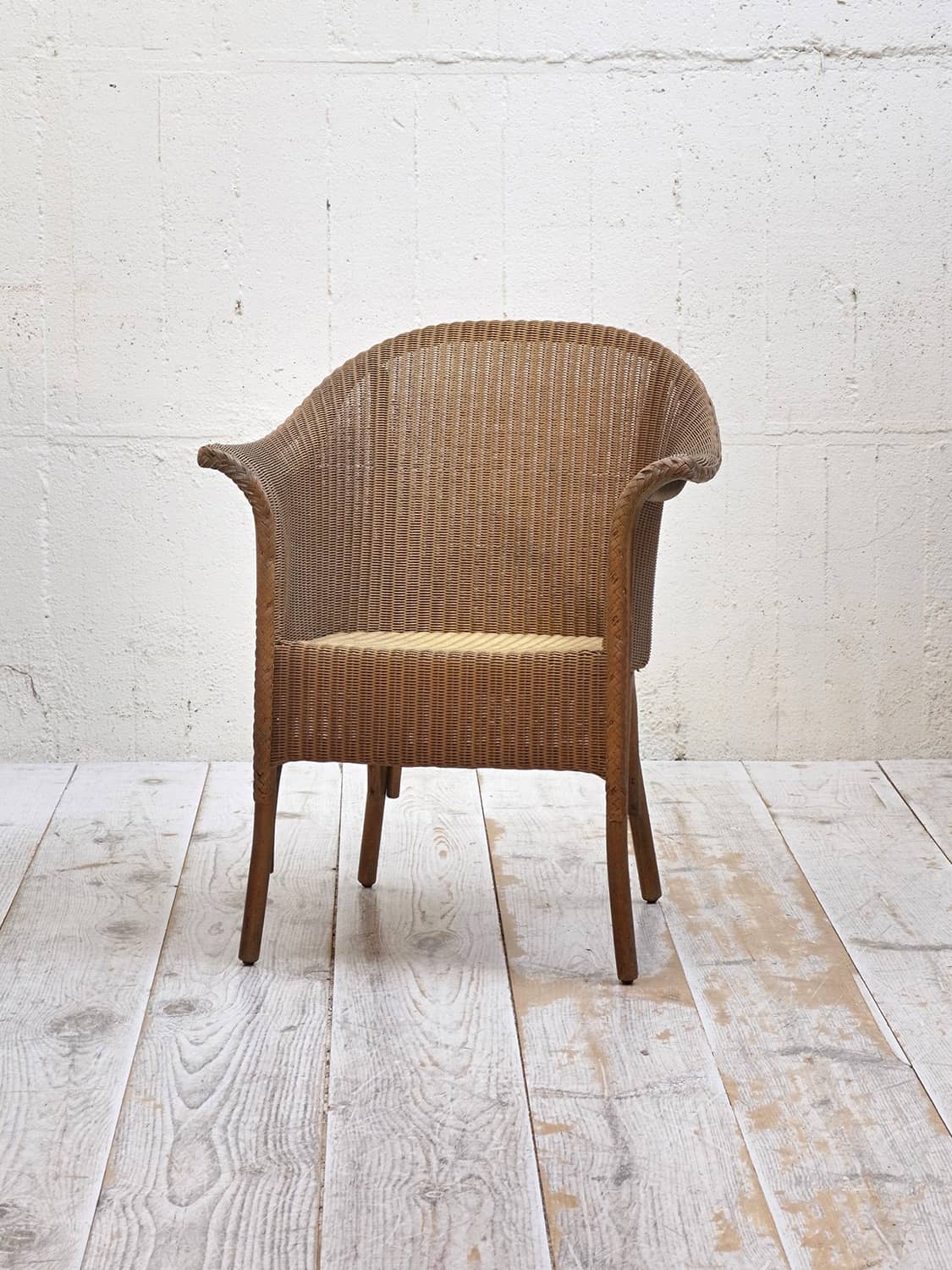 ロイドルームチェア | THE PENNY WISE Antique ザ・ペニーワイズ