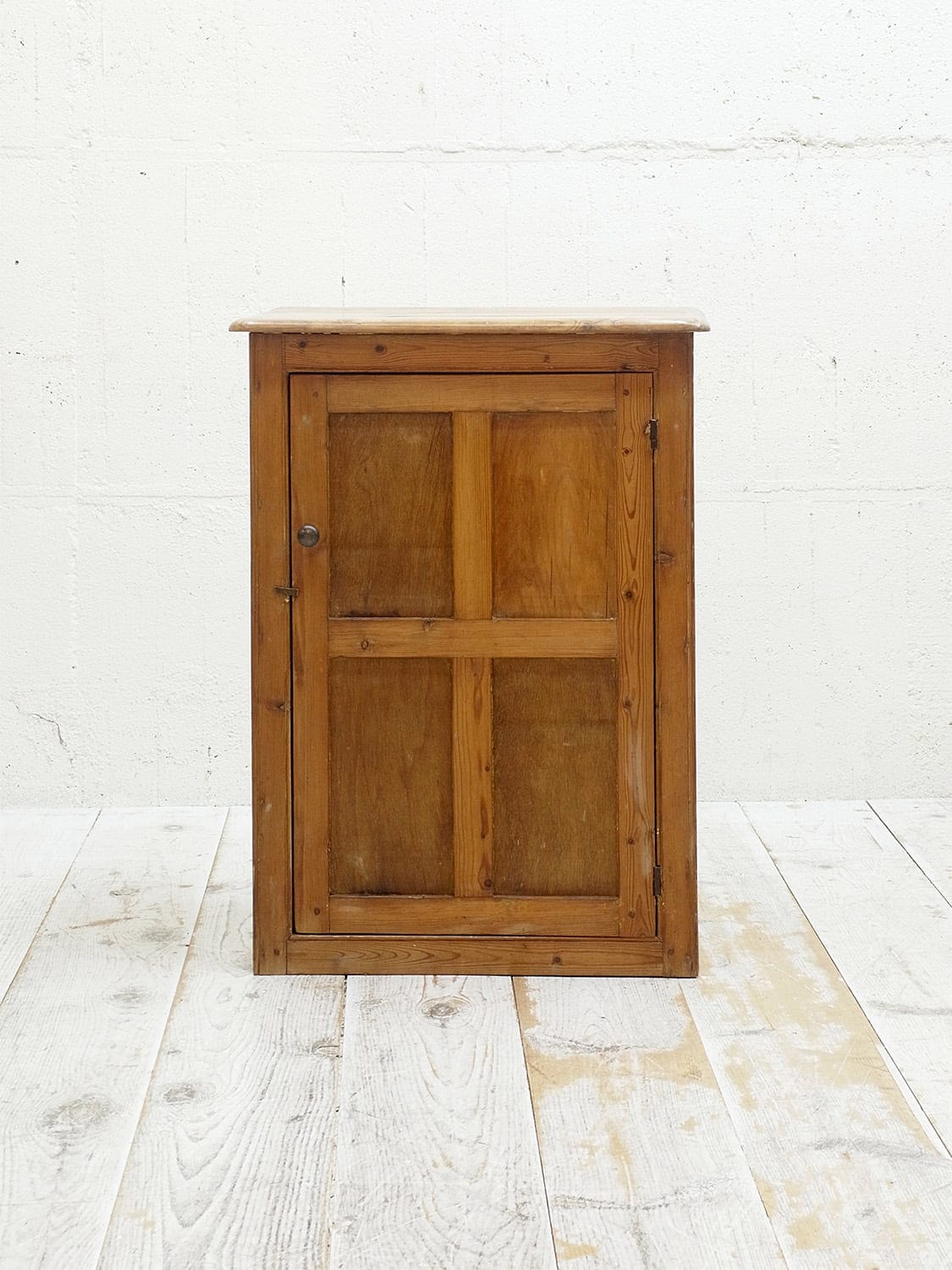 パインキャビネット | THE PENNY WISE Antique ザ・ペニーワイズ