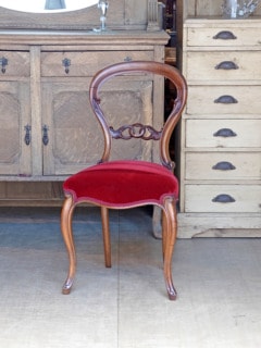 マホガニーバルーンバックチェア